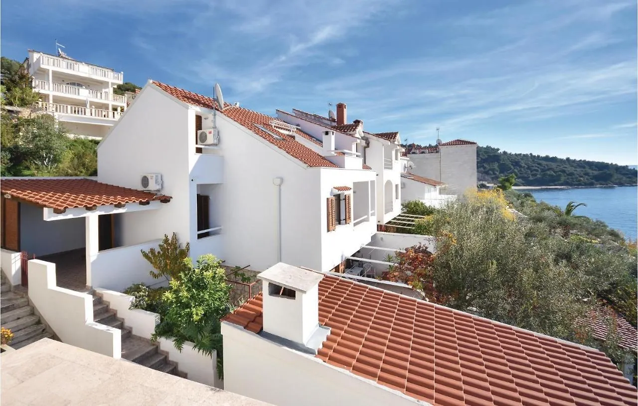 Gorgeous Apartment In Okrug Donji With Wifi Donji Okrug