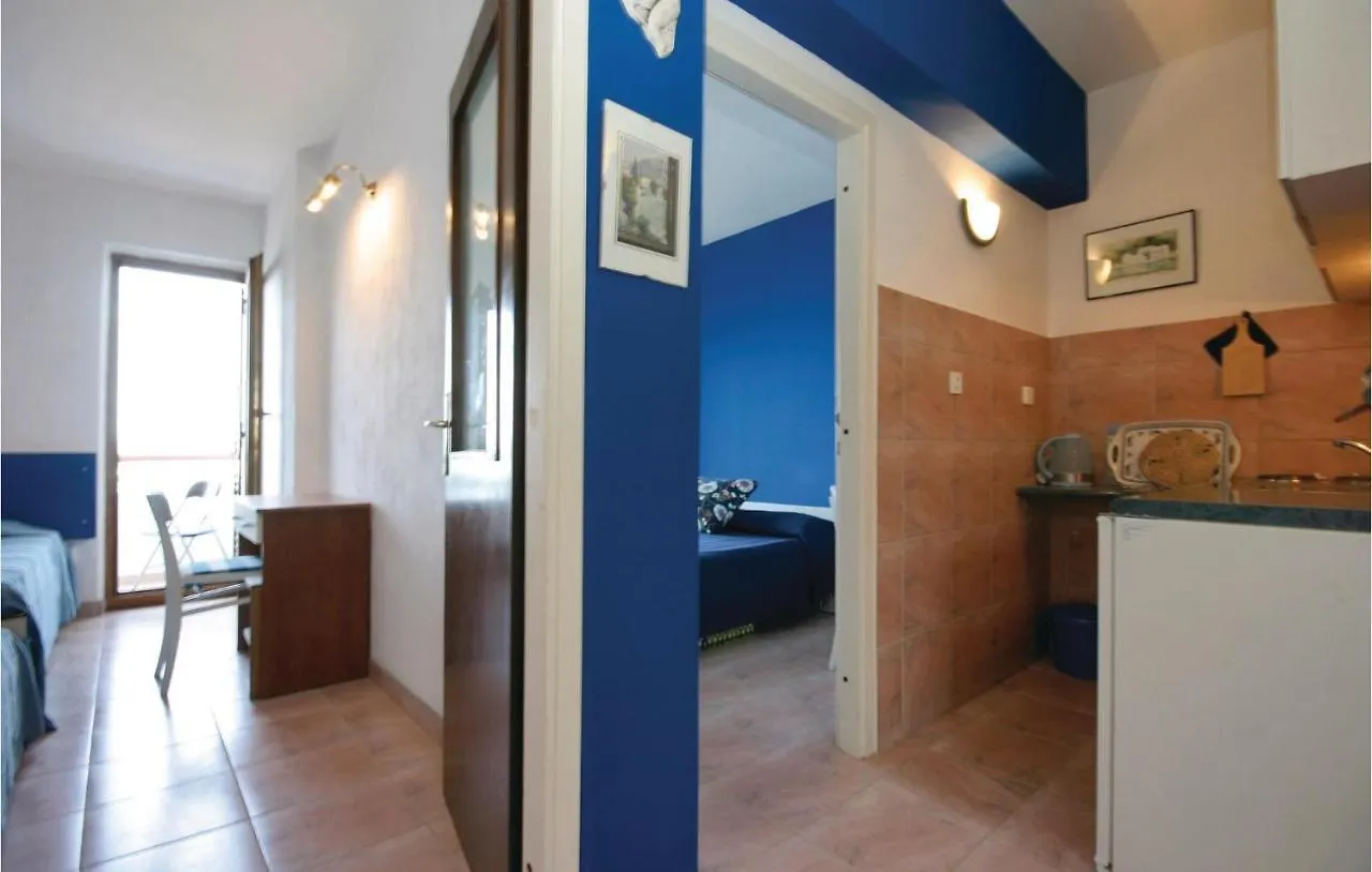 Gorgeous Apartment In Okrug Donji With Wifi Donji Okrug  Croatia