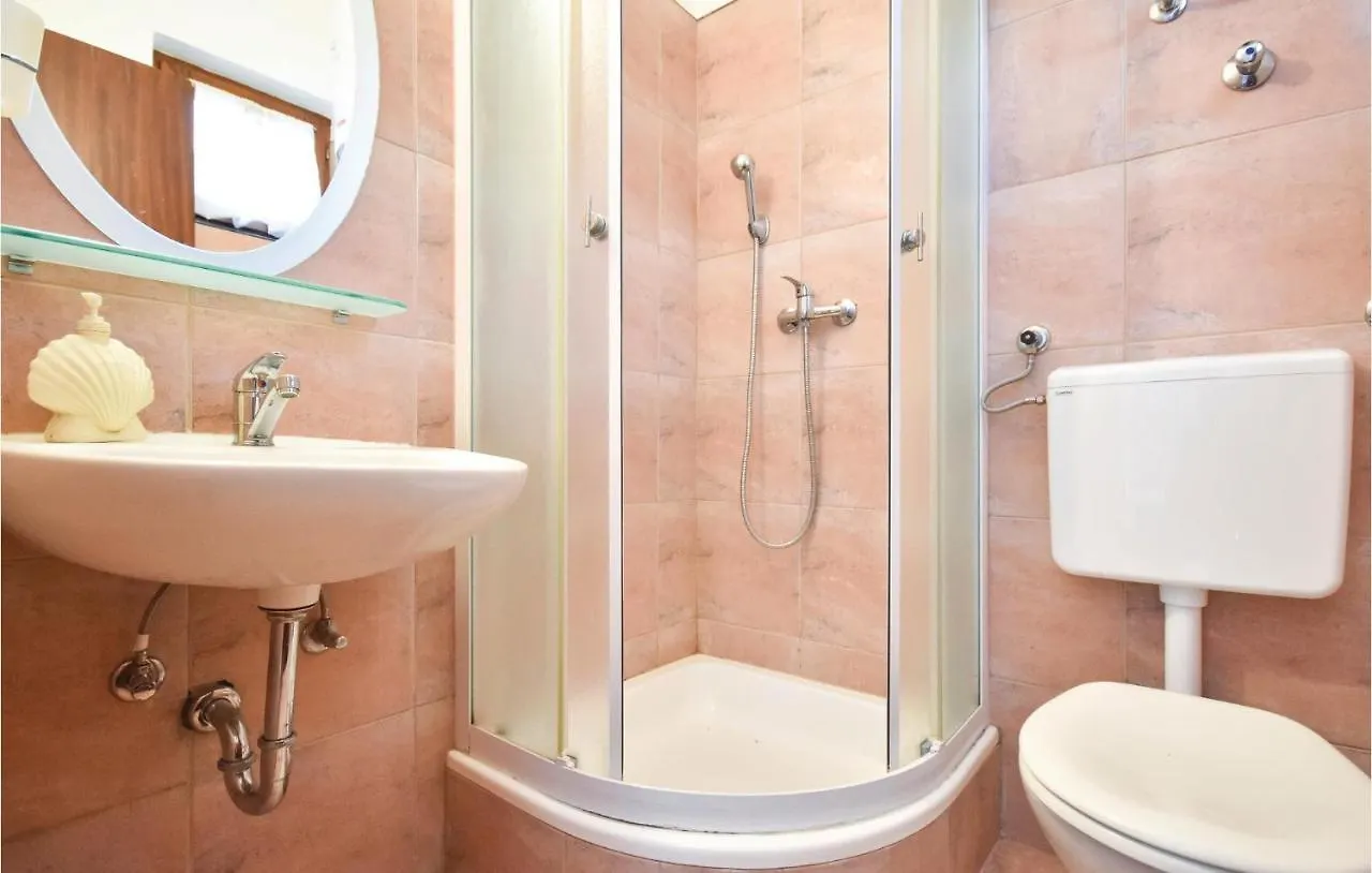 Gorgeous Apartment In Okrug Donji With Wifi Donji Okrug  0*, Donji Okrug (Ciovo) Croatia